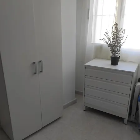Goleta Apartment *